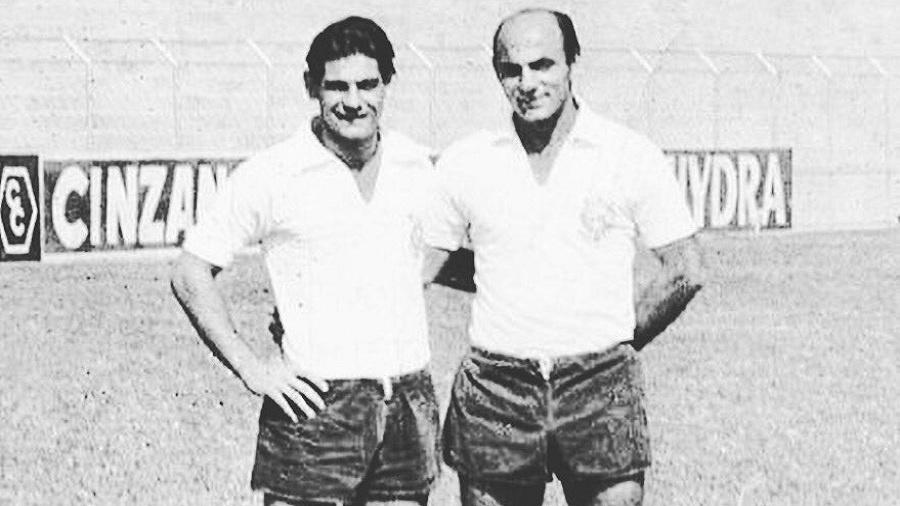 Rivellino e Dino Sani em treinamento do Corinthians na década de 1960 - Reprodução Twitter