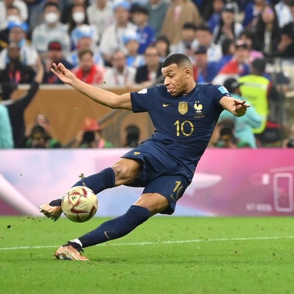 ENCONTREI A FIGURINHA DO KYLIAN MBAPPÉ DA FRANÇA - COPA DO CATAR 2022 