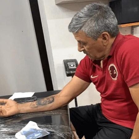 Ex-zagueiro Pedro Monzón tem tatuagem em homenagem a Maradona - Acervo pessoal