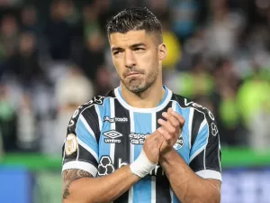 Ex-Grêmio, Suárez demonstra apoio ao RS: 'Tentando ajudar à distância'