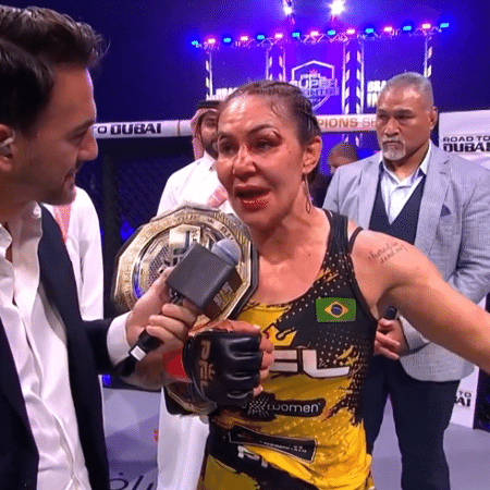 Cris Cyborg conquista título inédito no PFL