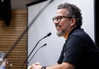 Cléber Xavier defende espaço dos jogadores: 'Não entro no vestiário deles'