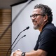 Cléber Xavier defende espaço dos jogadores: 'Não entro no vestiário deles'