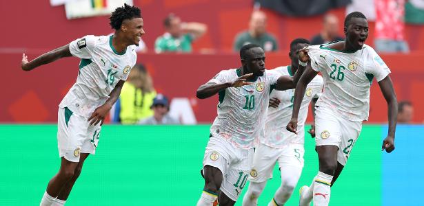 Senegal goleia, elimina Iraque e sonha com vaga no mata-mata