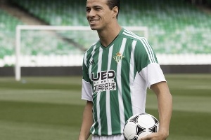 O atacante Leandro Damião - Divulgação / Betis - Divulgação / Betis