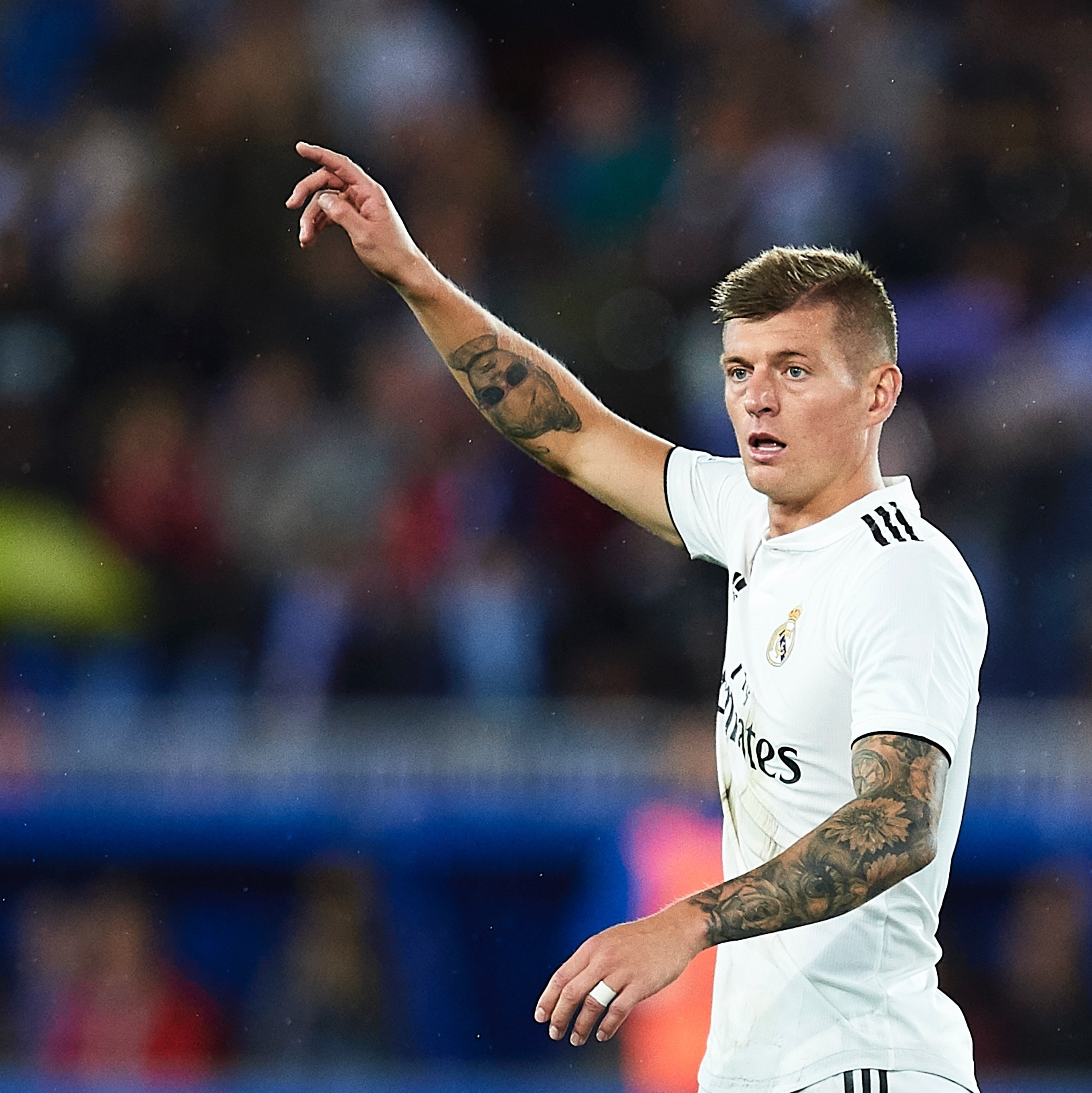 Toni Kroos: «Loiro e de olhos azuis, para algumas pessoas passei a ser um  nazi» - Real Madrid - Jornal Record