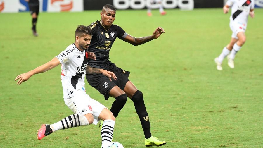 Vasco e Ceará se enfrentam pela 23ª rodada do Campeonato Brasileiro, nesta segunda (30), em São Januário - Kely Pereira/AGIF