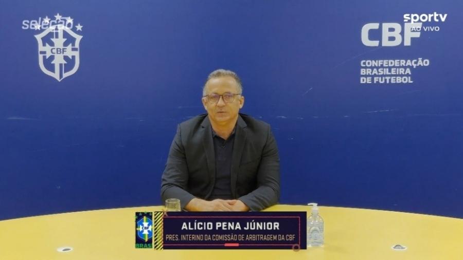 Alício Pena Júnior é o presidente interino da comissão de arbitragem da CBF após demissão de Gaciba - Reprodução/SporTV