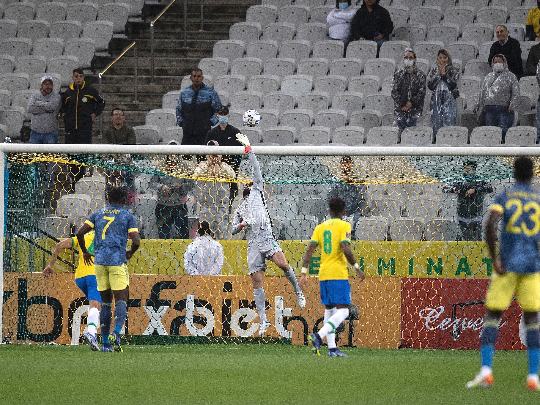 Brasil x Colômbia: Saiba onde assistir o jogo na TV e online - Portal Mídia  Esporte