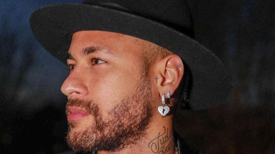 Neymar usou look todo preto na Semana de Moda de Paris - Reprodução/Instagram