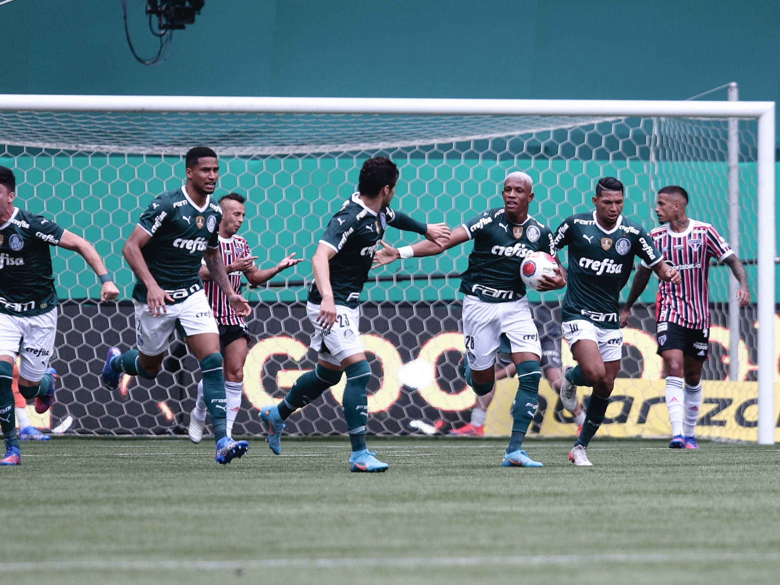 Palmeiras aplica goleada no São Paulo e fica com título do Paulistão