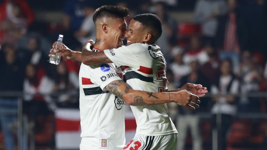 Caio comemora gol do São Paulo sobre o Ayacucho pela Sul-Americana - Marcello Zambrana/AGIF
