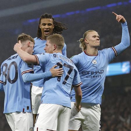 Manchester City busca chegar a marca de cinco jogos de