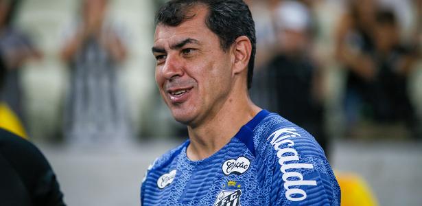 Carille evita questionamentos sobre Corinthians: 