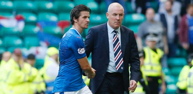 Joey Barton está afastado dos Rangers - Reuters / Russell Cheyne