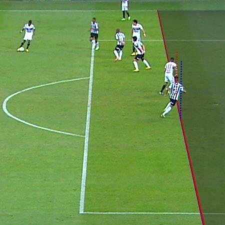 VAR marca impedimento e anula gol marcado por Luciano em Atlético-MG x São Paulo - Reprodução/SporTV