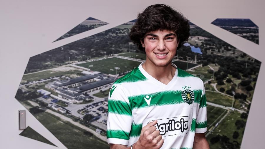 Tomas abreu tem 14 anos e firmou seu primeiro contrato de formação com o Sporting - Reprodução