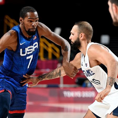 Jogador de basquete francês viraliza nos EUA com tradução de nome