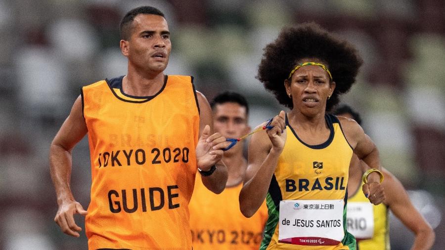 Edneusa Santos fechou na nona colocação na final dos 1500m da classe T13 nas Paralimpíadas 2020 - OIS/Bob Martin