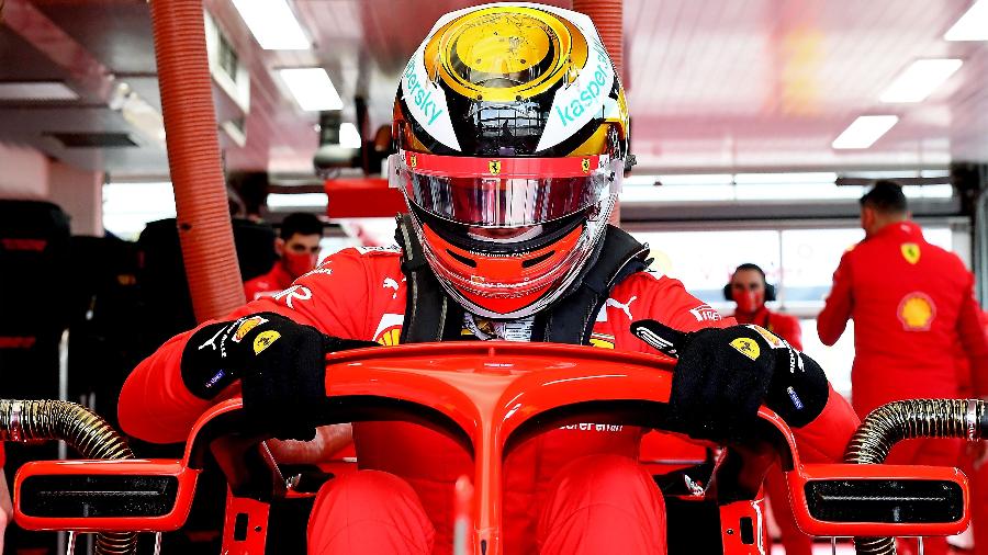 Robert Shwartzman, piloto de testes da Ferrari, no modelo SF71H, de 2018, nesta quarta-feira - Ferrari