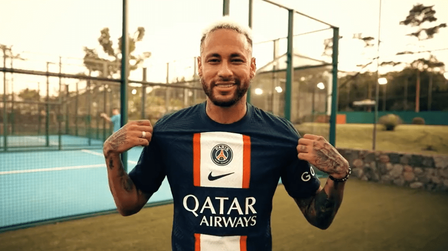 Com Neymar e Mbappé, PSG lança novo uniforme de visitante