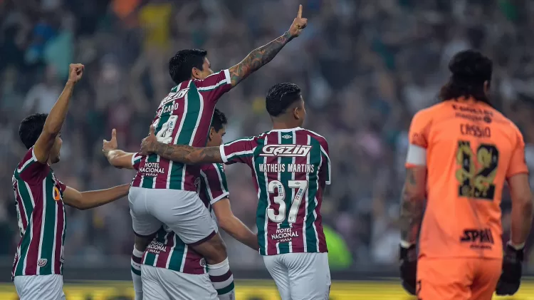 Jogadores do Fluminense comemoram gol de Ganso contra o Corinthians pelas semis da Copa do Brasil - Thiago Ribeiro/AGIF - Thiago Ribeiro/AGIF