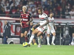 Luciano passará por cirurgia no punho e vira desfalque para o São Paulo -  20/11/2021 - UOL Esporte