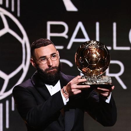 Karim Benzema, do Real Madrid, leva a Bola de Ouro 2022 - FRANCK FIFE / AFP