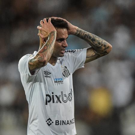 Emprestado pelo Corinthians, Luan não brilhou no Santos -  Thiago Ribeiro/AGIF