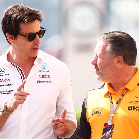 Toto Wolff, diretor executivo da Mercedes, e Zak Brown, chefe da McLaren - Dan Istitene - Formula 1/Formula 1 via Getty Images