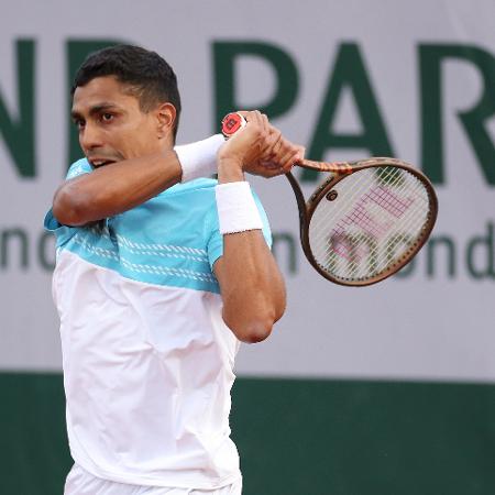 Tenista brasileiro perdeu por 3 sets a 2 em jogo eletrizante que durou quase 5h - Lewis Storey/Getty Images