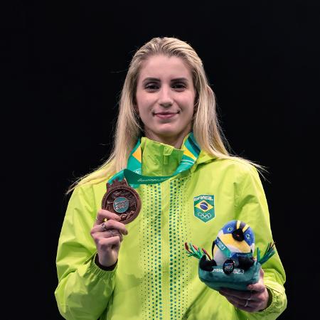 Mariana Pistoia, medalhista de bronze da esgrima no Pan 2023