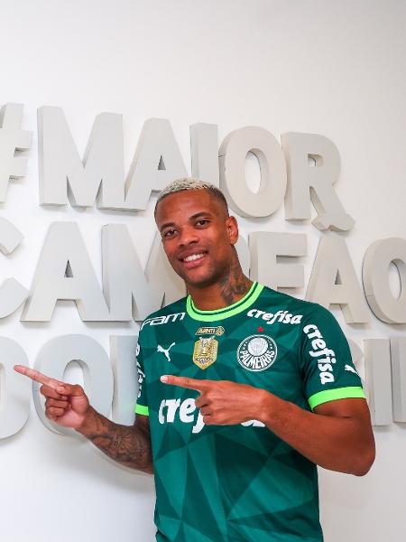 Caio Paulista foi oficializado como terceiro reforço do Palmeiras para o ano de 2024