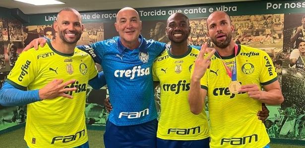 Preparador do Palmeiras Paga Promessa e Explica Zica em Pênaltis após Título