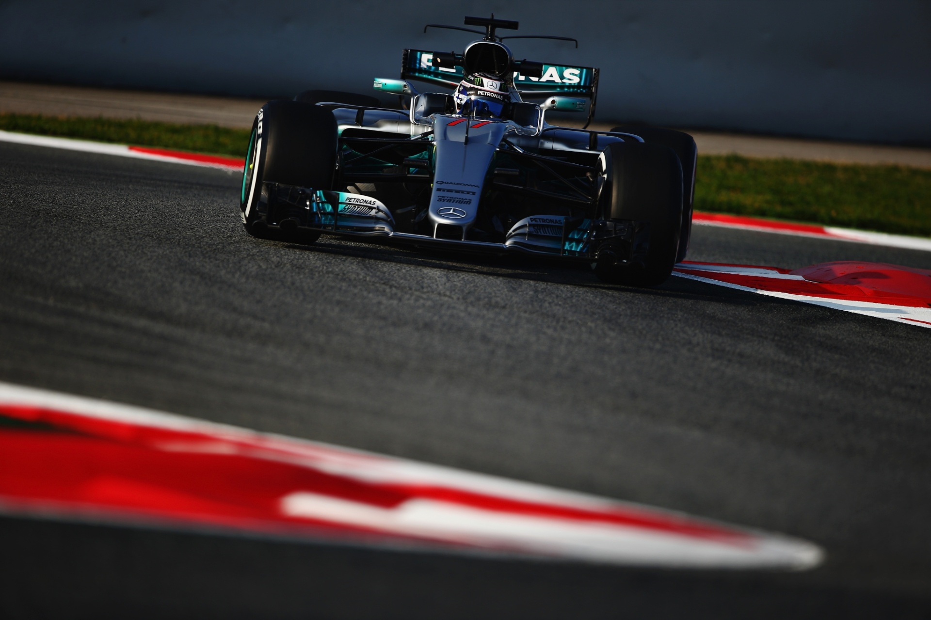 Valtteri Bottas faz sua estreia pela Mercedes - Dan Istitene/Getty Images