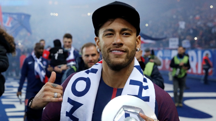 Neymar comemora título francês do PSG - REUTERS/Pascal Rossignol
