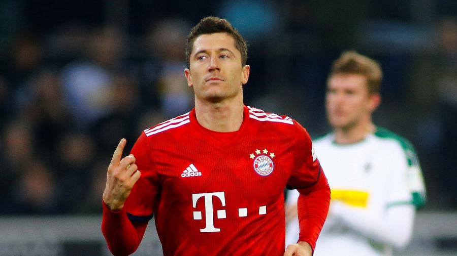 Lewandowski em ação com a camisa do Bayern de Munique - REUTERS/Thilo Schmuelgen
