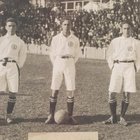 Friedenreich ao lado de seus companheiros de Paulistano, em 1918 - Centro Pró-Memória do Paulistano