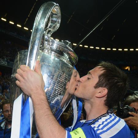 Frank Lampard comemora conquista da Champions em 2012 - Darren Walsh/Chelsea FC via Getty Images