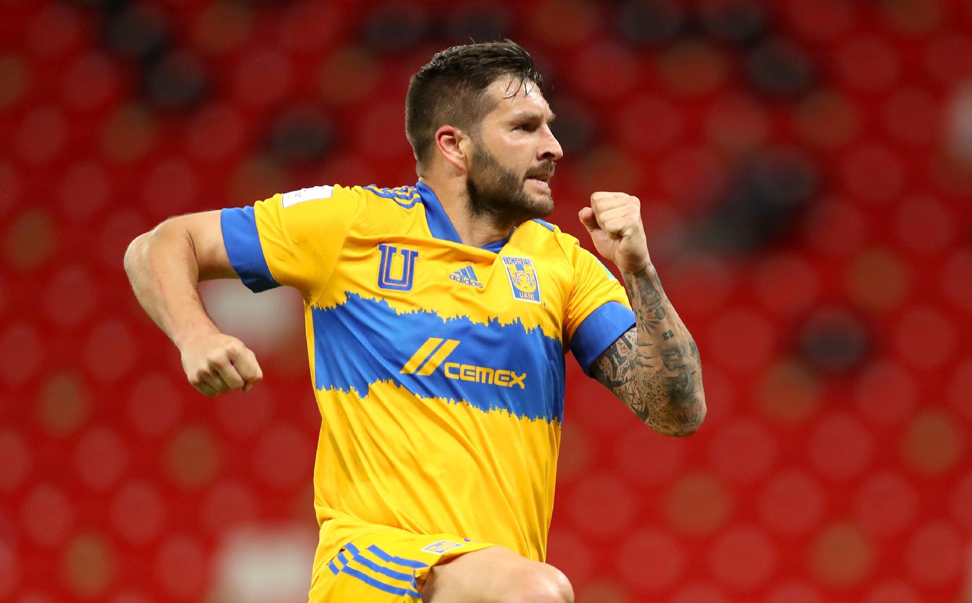 Já pensou? Ex-auxiliar de Carrile revela que Gignac já foi cogitado no Corinthians