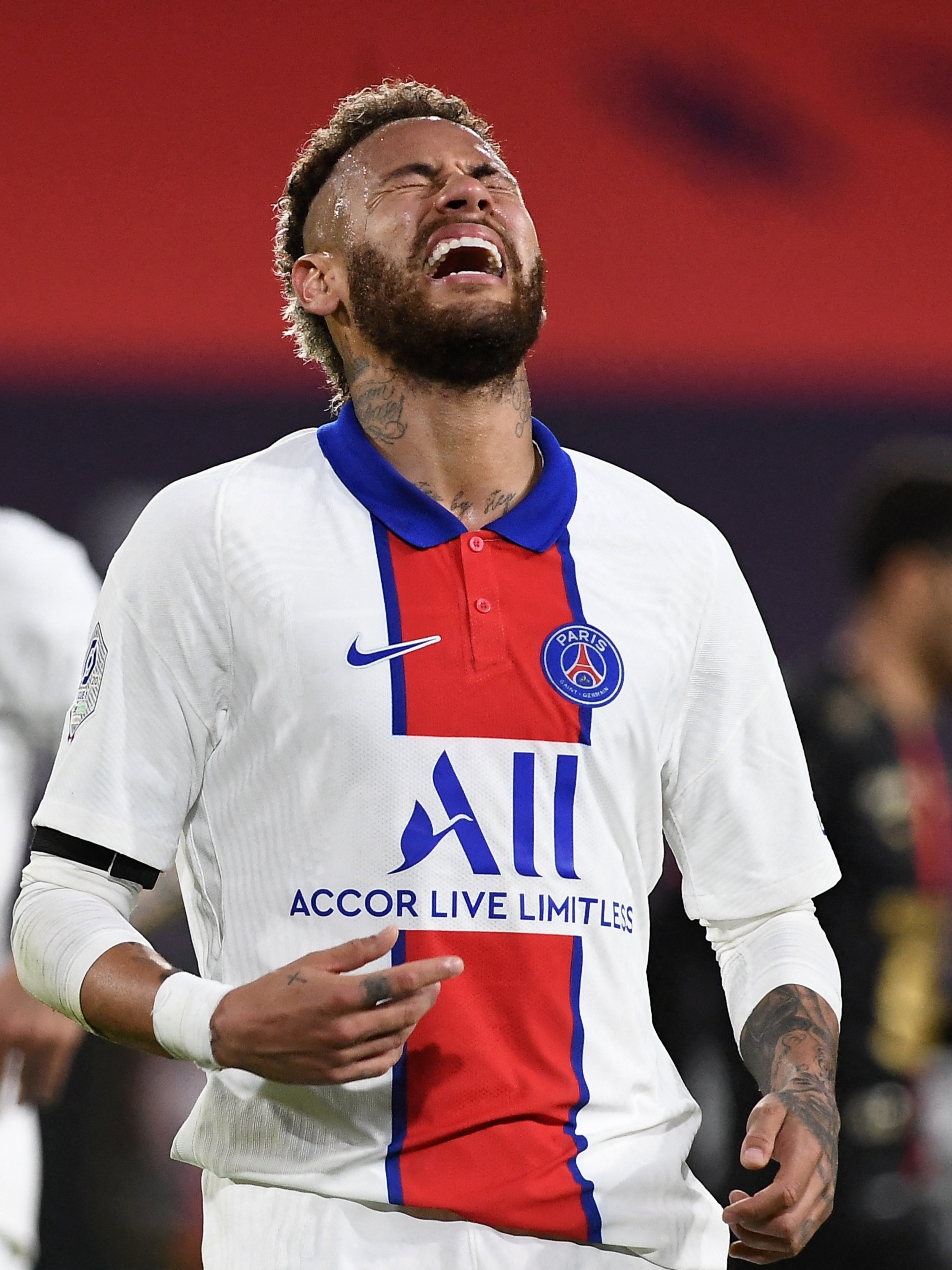 Neymar tem lesão detectada e é desfalque em próximo jogo do PSG