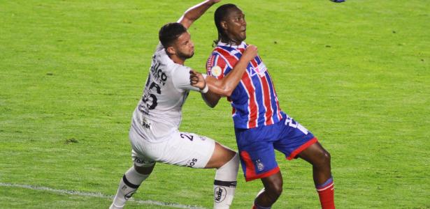 Campeonato Brasileiro | Em estreia de Fábio Carille, Santos ataca pouco e fica no 0 a 0 contra o Bahia