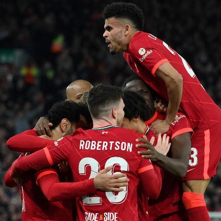 Jogadores do Liverpool comemoram gol na partida contra o Villarreal, válida pela Champions League - LLUIS GENE / AFP
