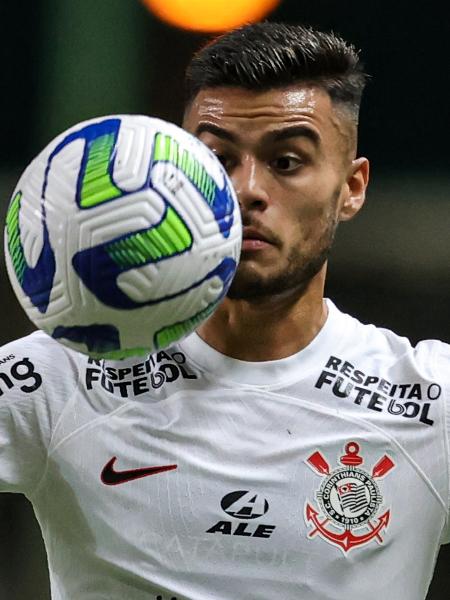 Fausto Vera em ação durante América-MG x Corinthians, partida do Campeonato Brasileiro - Gilson Junio/AGIF