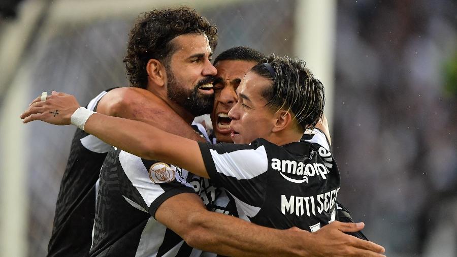 Hoje no Grêmio, Diego Costa defendeu o Botafogo na temporada passada