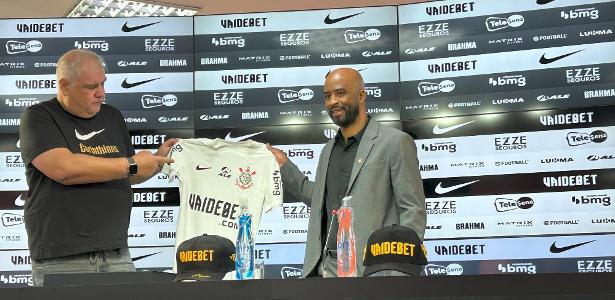 Apresentação de Fabinho Soldado destaca desafios no mercado futebolístico para Corinthians