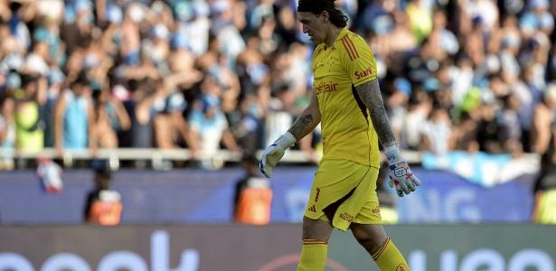 Cássio lamenta derrota e pede desculpas à torcida do Cruzeiro