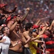 As torcidas dos nossos clubes estão encantando o mundo com músicas e cores