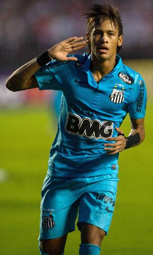 Neymar comemora após gol contra o São Paulo pelo Campeonato Paulista, em abril de 2012