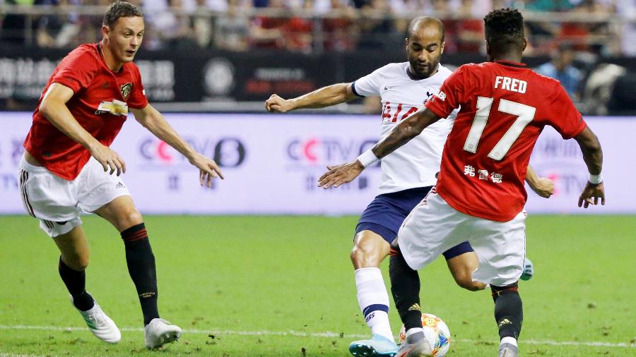 Tottenham e Manchester United se enfrentarão hoje pelo Campeonato Inglês - THOMAS PETER/REUTERS